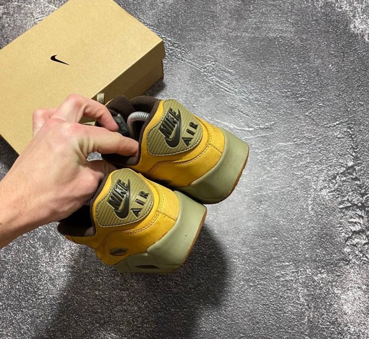 Vintage 90 Nike Air Max 90 Winter Premium Brown