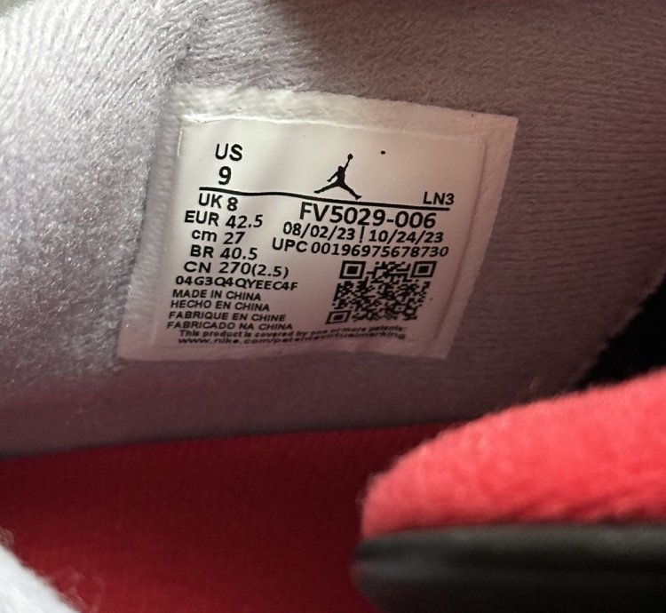 Air Jordan 4 Retro Reimagined Bred