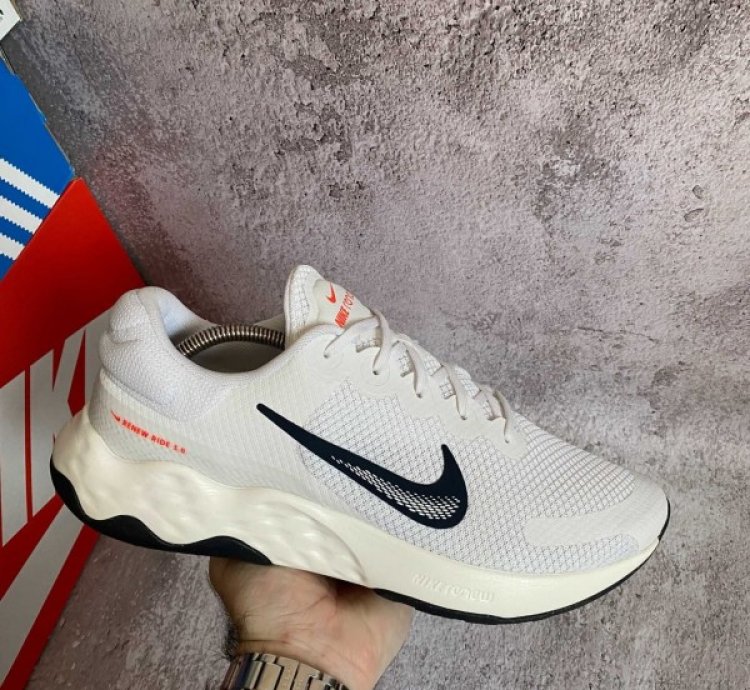 Nike Renew Ride 3 White Running Shoes