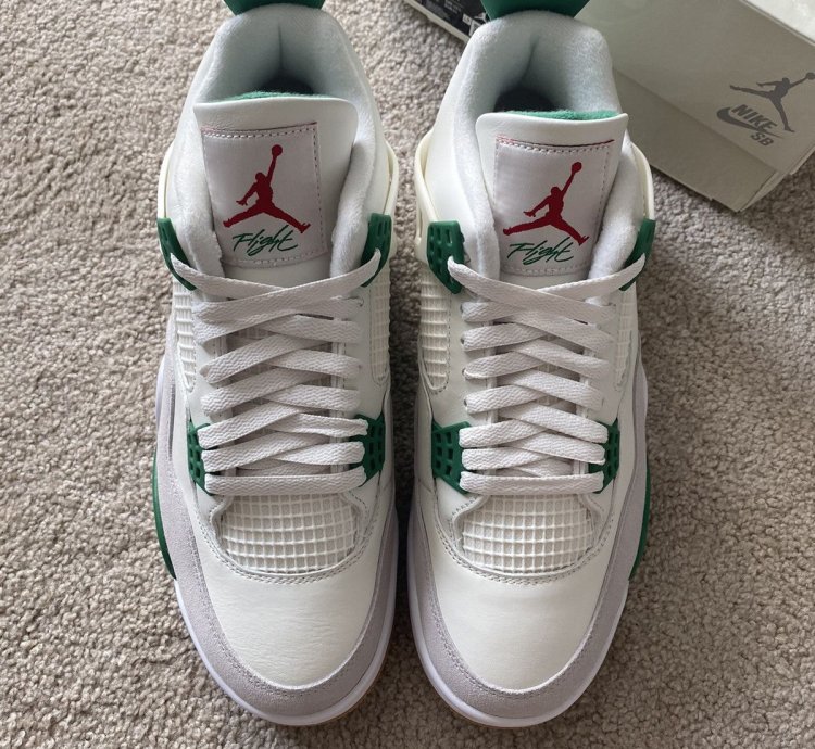 Air Jordan 4 Retro Sp Sb - Pine Green