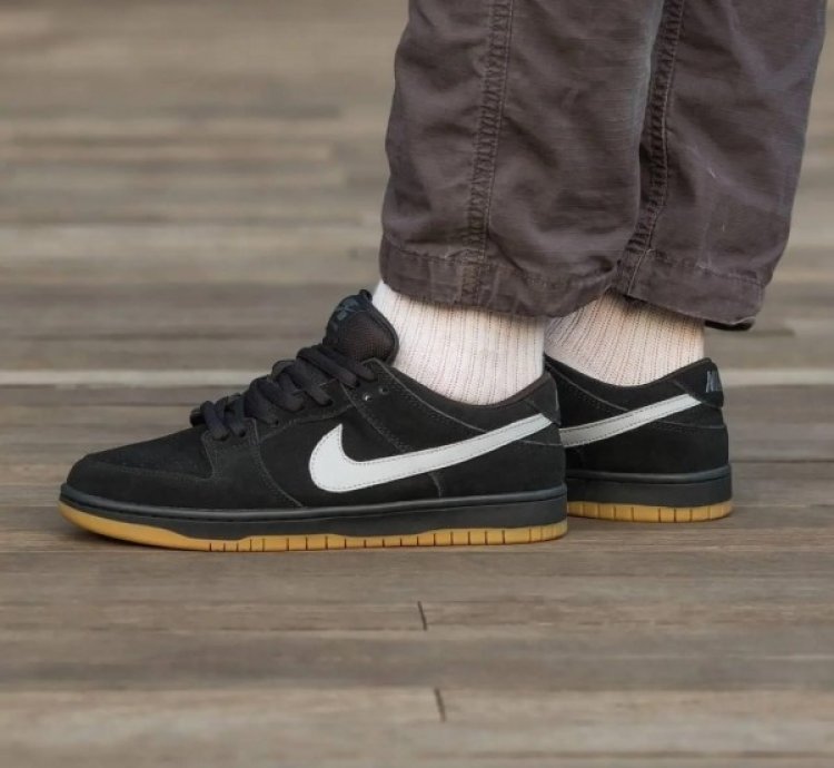 Nike Sb Dunk Low Pro Black Fog Sneakers