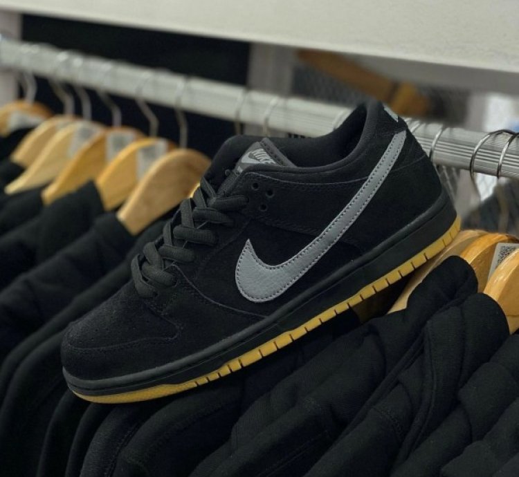 Nike Sb Dunk Low Pro Black Fog Sneakers