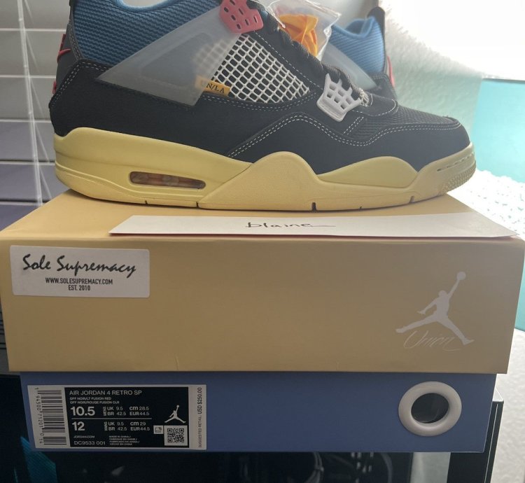 Air Jordan 4 Retro Union Off Noir