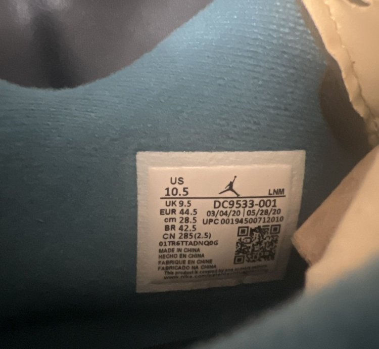 Air Jordan 4 Retro Union Off Noir