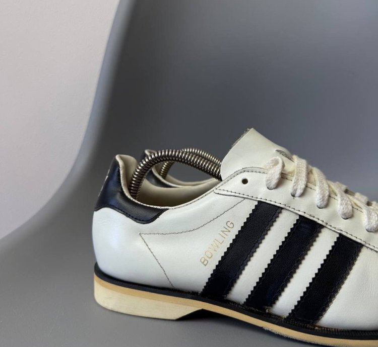 Vintage Adidas Bowling Low Top Sneakers