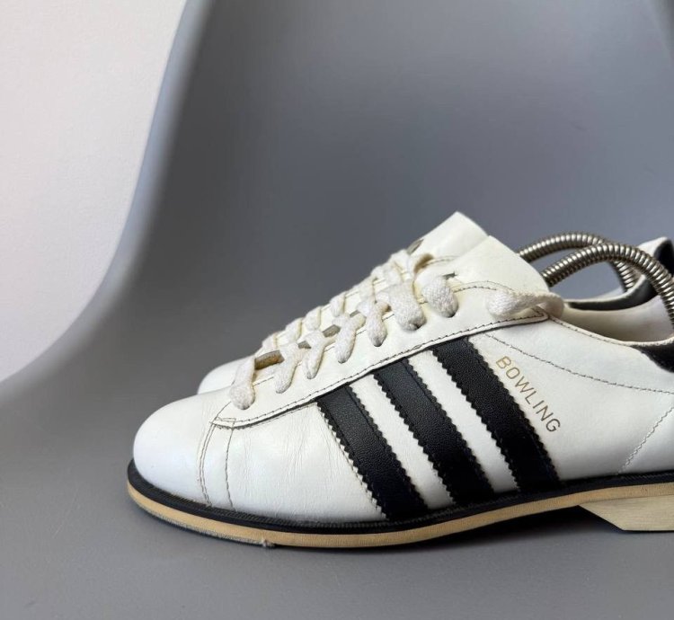 Vintage Adidas Bowling Low Top Sneakers