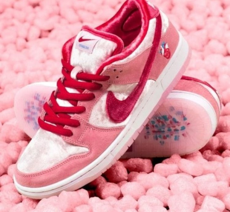 Nike Sb Dunk Low Pro Qs Strangelove Sneakers Semi Ua
