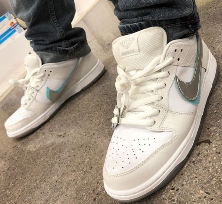 Nike Sb Dunk Low Qs White Diamond Sneakers