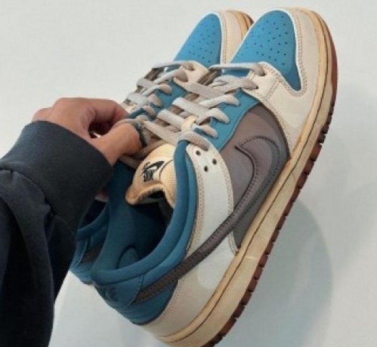 Nike Sb Dunk Low Snorlax Sneakers