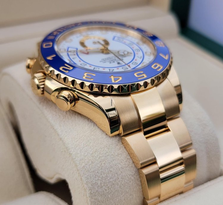 Rolex Yacht-master Ii Yellow Gold 44mm White Dial Blue Ceramic Bezel 2023 New