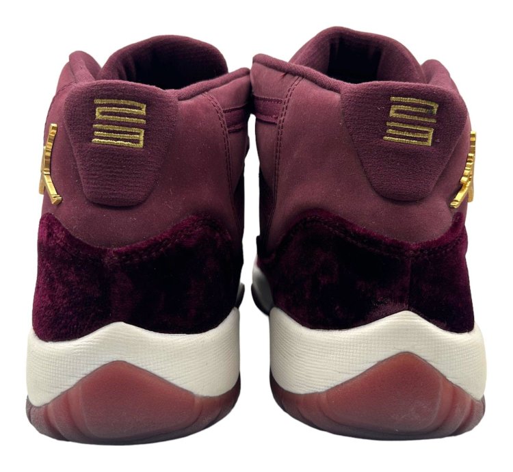 11 Retro Heiress Night Maroon gs