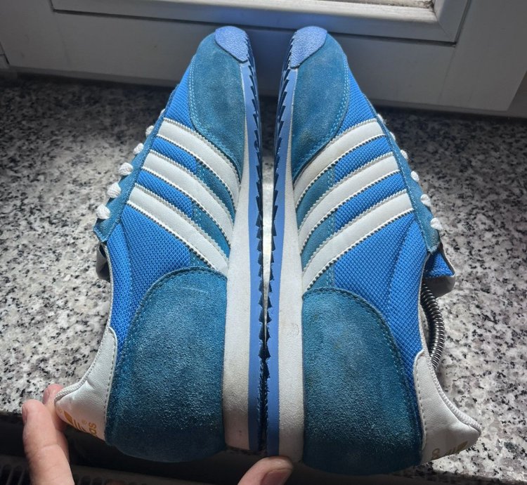 Vintage Adidas Dragon