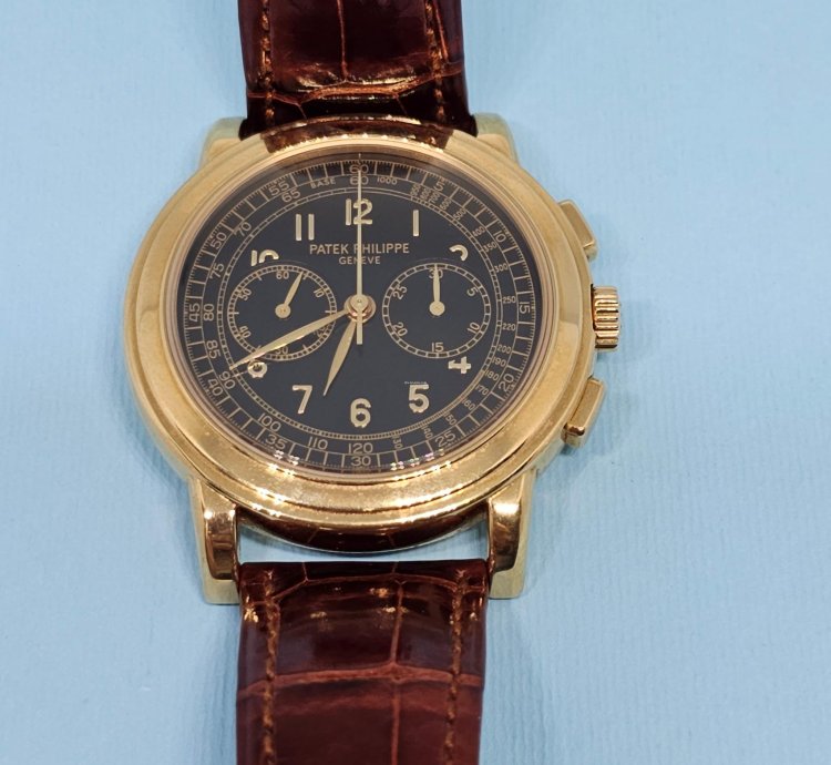 Patek Philippe Chronograph 5070j Yellow Gold With Extract Never Polished