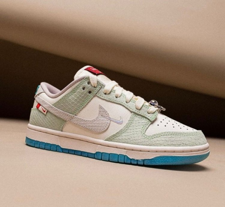 Nike Sb Dunk Year Of The Dragon Sneakers