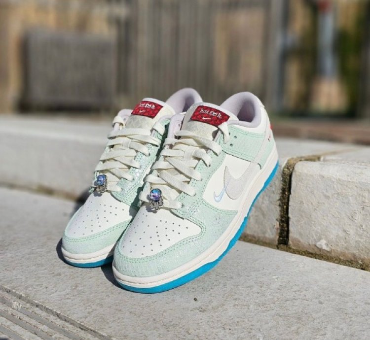 Nike Sb Dunk Year Of The Dragon Sneakers