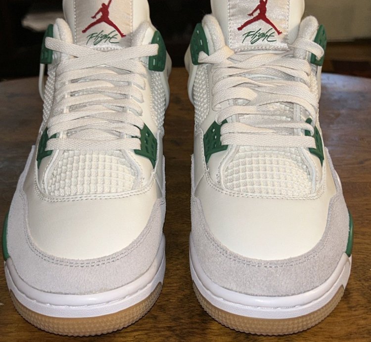 Air Jordan 4 Sb Pine Green