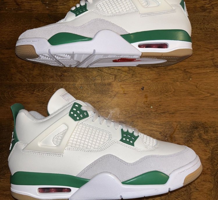 Air Jordan 4 Sb Pine Green