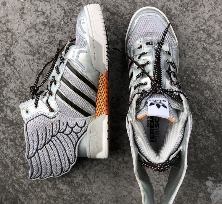 2012 Js Wings 2 0 Metallic Silver