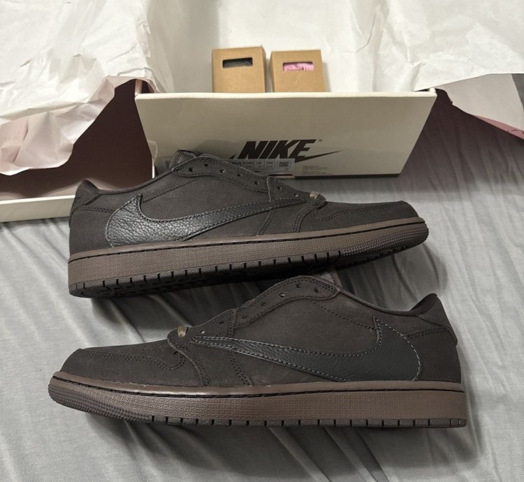 Travis Air Jordan 1 Low Mocha