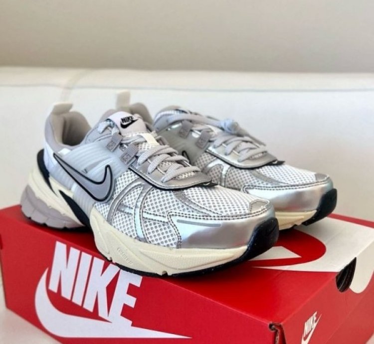 Nike V2k Run Metallica Sliver Running Shoes