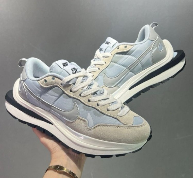 Nike Vapor Waffle 3 0 X Sacai Grey Silver Running Shoes