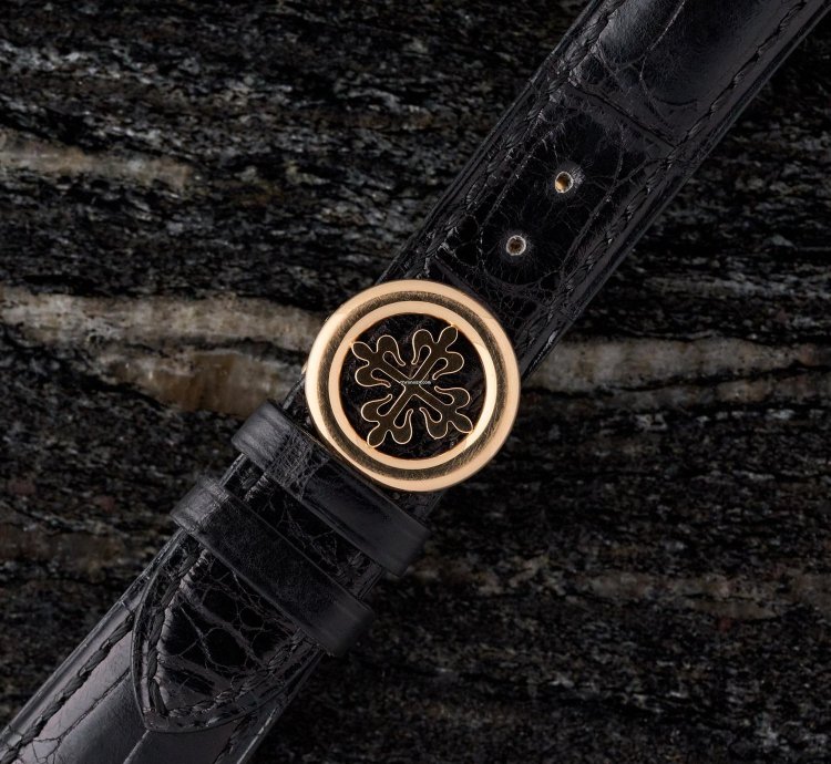 Patek Philippe Chronograph 5070r - 18k Rose Gold - Full Set - Excellent Conditions