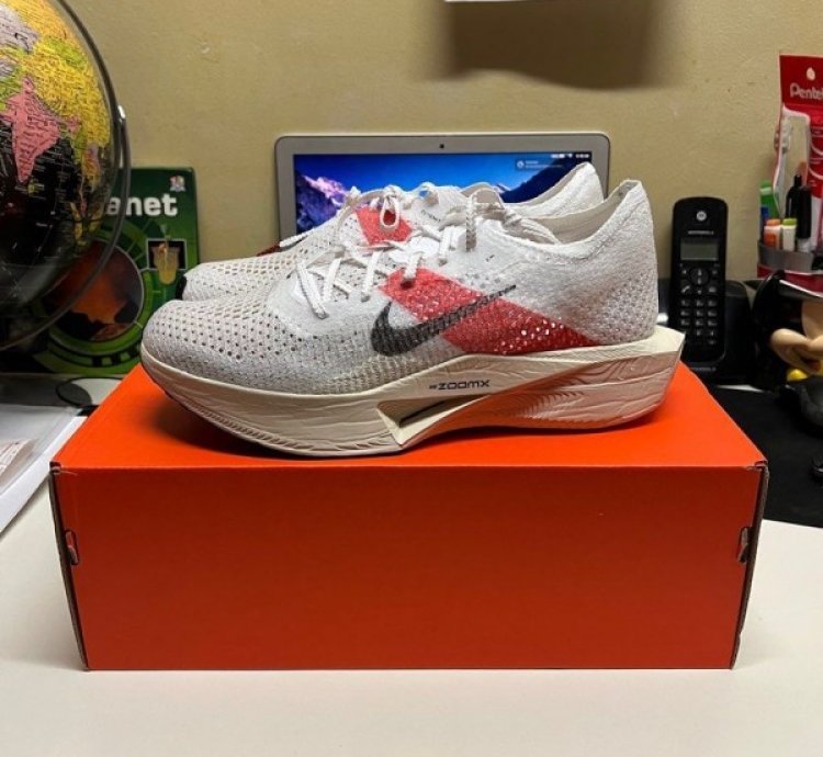 Nike Vaporfly 3 Eliud Kipchoge Running Shoes