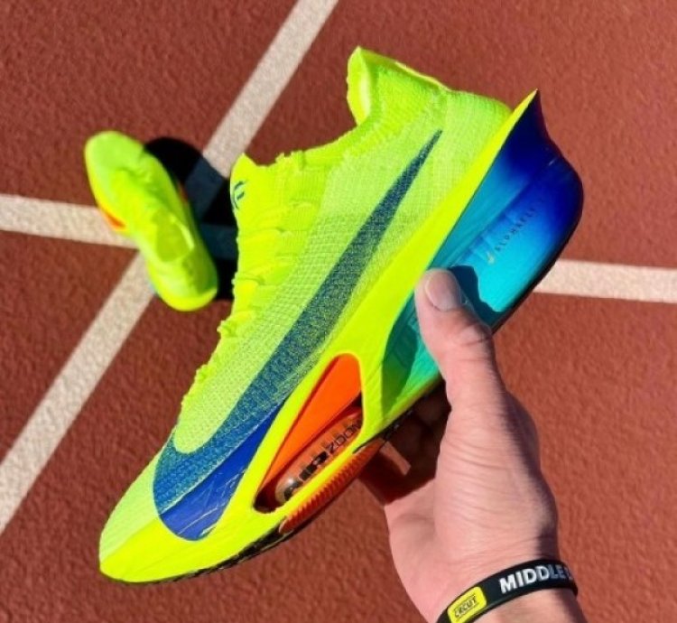Nike Zoom Alphafly 3 Volt Running Shoes
