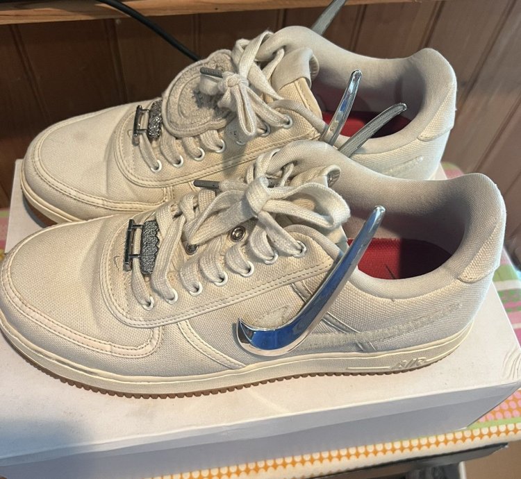 Travis Scott Air Force One Sail