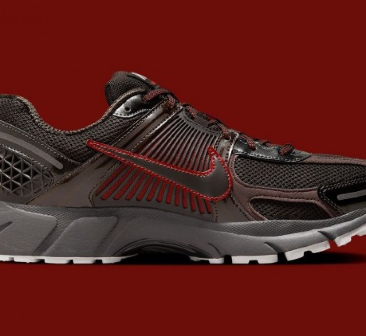 Nike Zoom Vomero 5 Velvet Brown Running Shoes