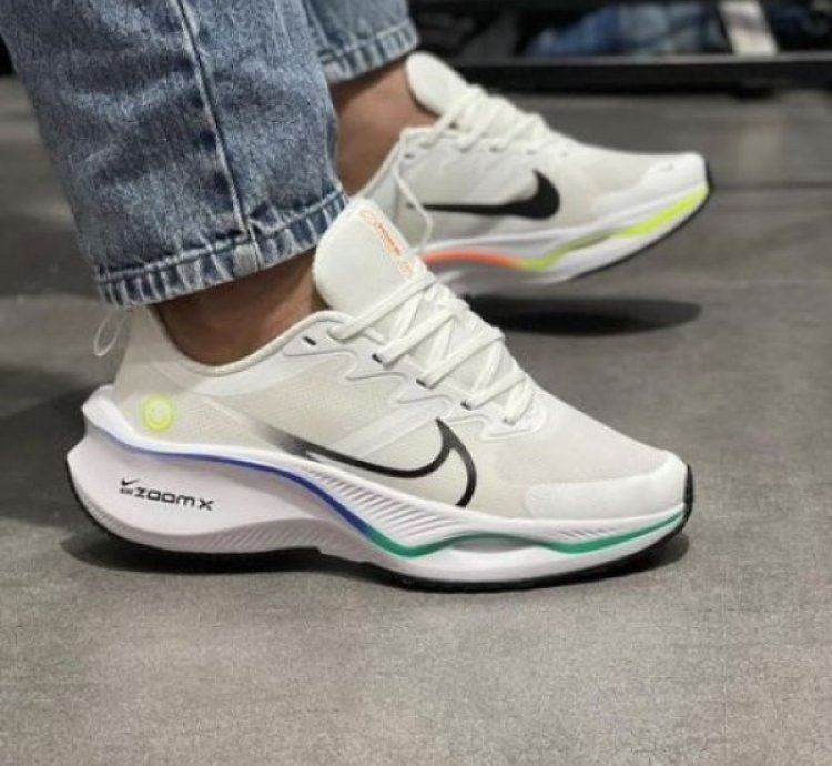 Nike Zoom X Smiley White Running Shoes