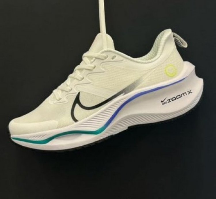 Nike Zoom X Smiley White Running Shoes