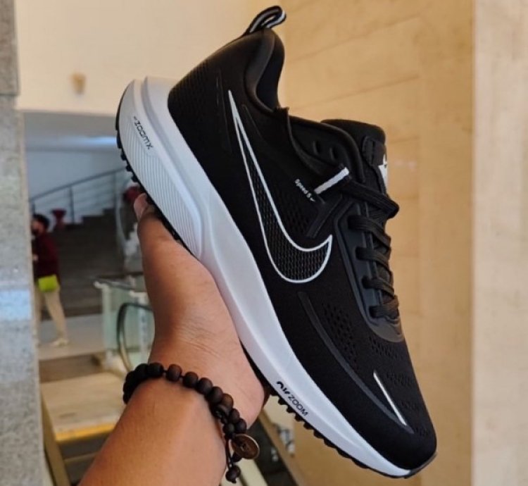 Nike Zoomx Black Runninng Shoes