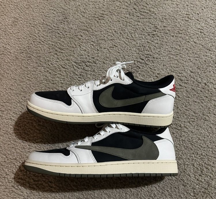 Travis Scott Air Jordan 1 Retro Low Og Olive