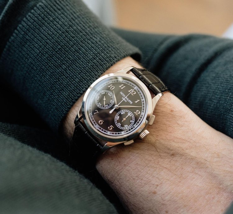 Patek Philippe Chronograph 5170g - Full Set From 2022
