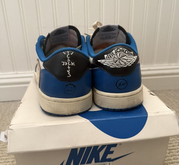 Travis Scott Fragment Jordan 1 Low