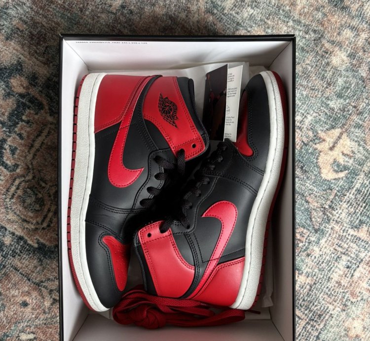 2025 Bred Jordan 1