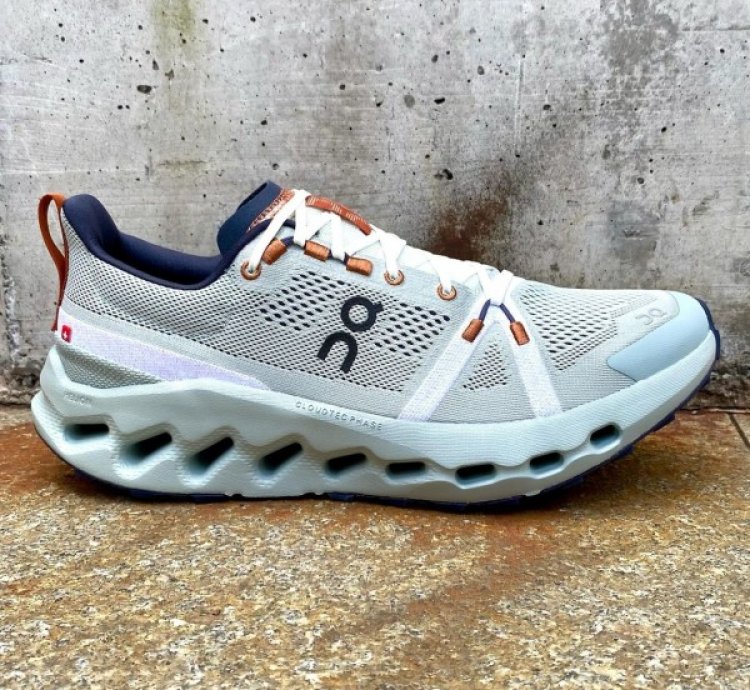 On Cloud Surfer Trail Aloe Mineral Sneakers