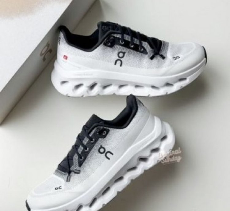 On Cloud Tilt 2 0 Black Ivory Sneakers