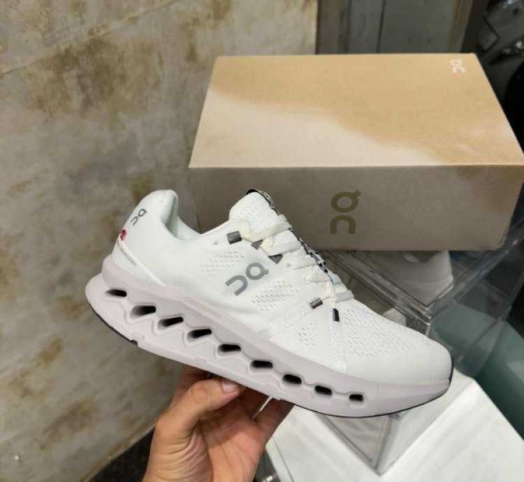 On Cloud Tilt 2 0 White Sneakers