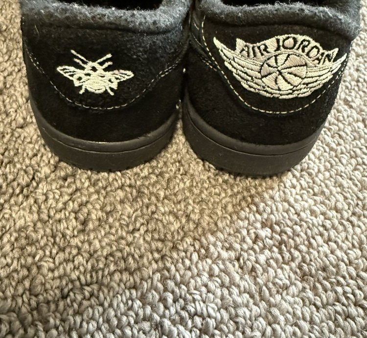 Travis Scott Jordan 1 Low Black Phantom