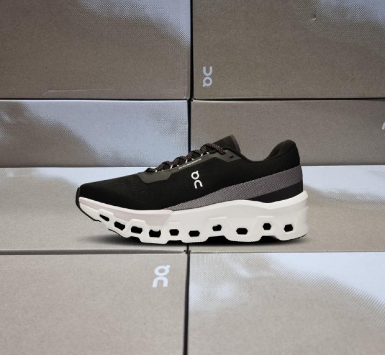 On Cloudmonster 2 Black Frost Sneakers