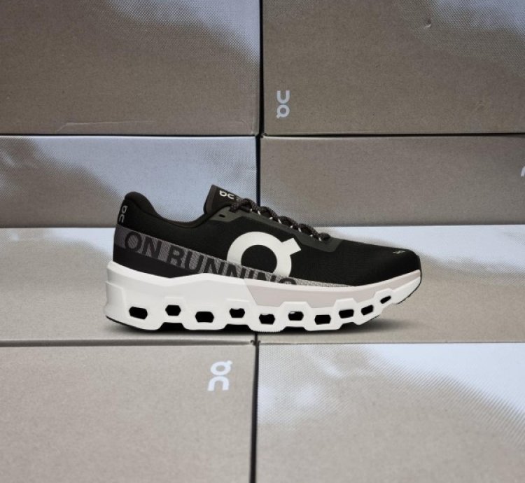 On Cloudmonster 2 Black Frost Sneakers