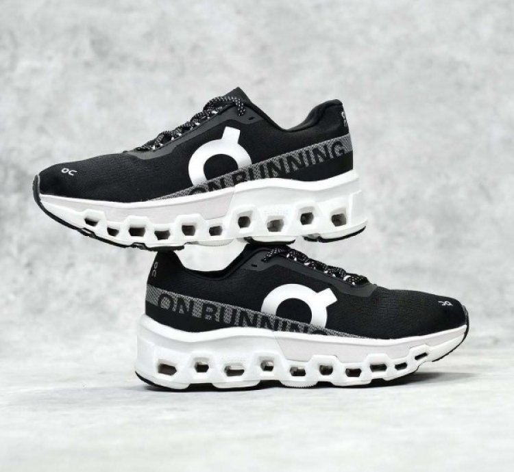 On Cloudmonster 2 Black Frost Sneakers