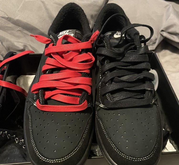 Black Phantom Travis Scott