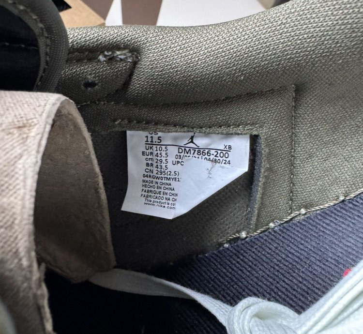Travis Scott Jordan 1 Low Medium Olive