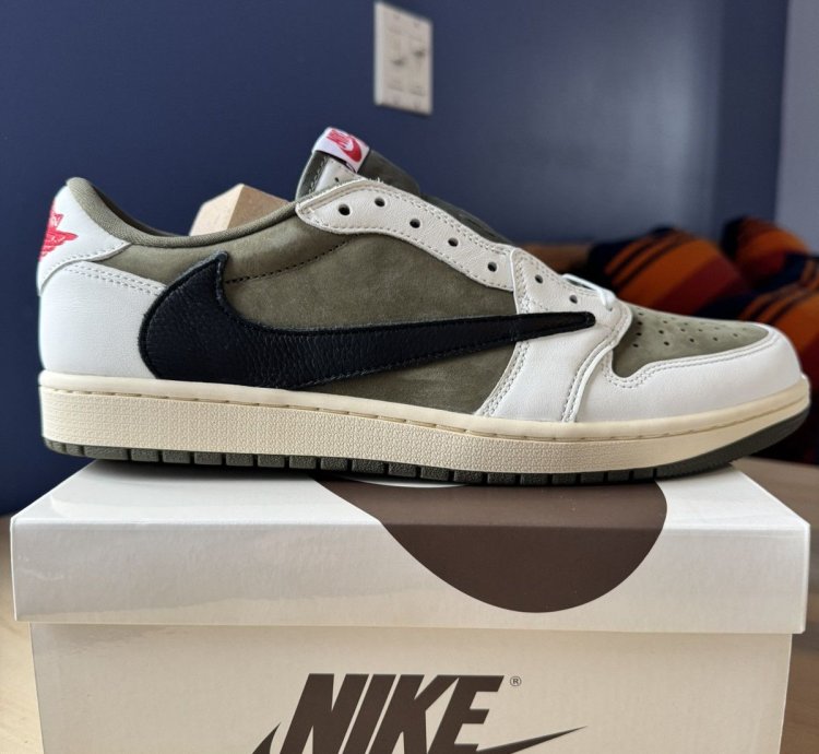 Travis Scott Jordan 1 Low Medium Olive