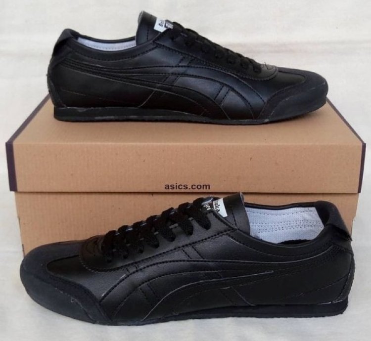 Onitsuk A Tiger Mexico 66 All Black Sneakers