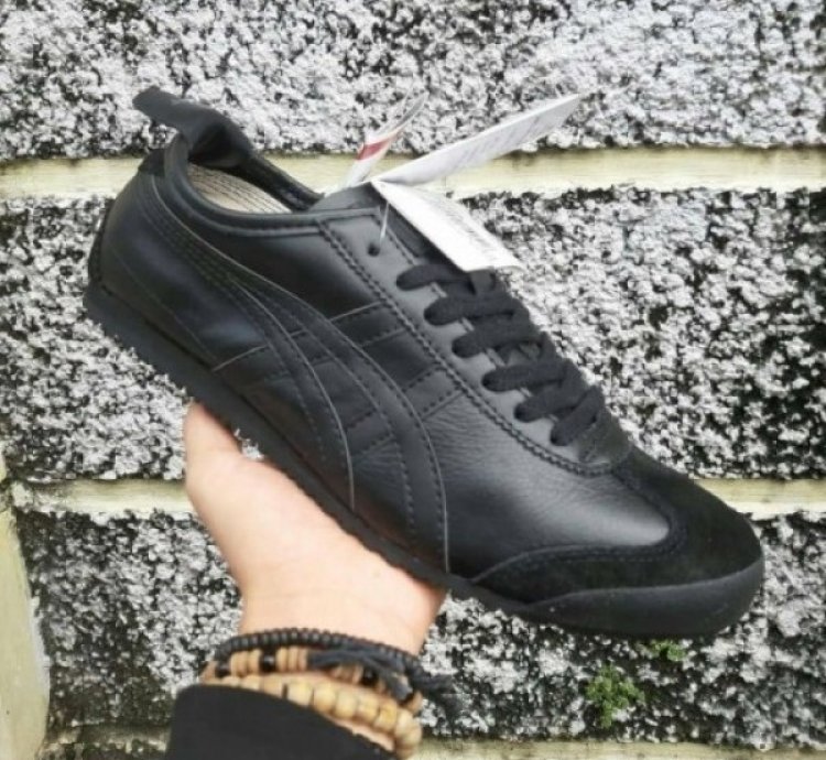 Onitsuk A Tiger Mexico 66 All Black Sneakers