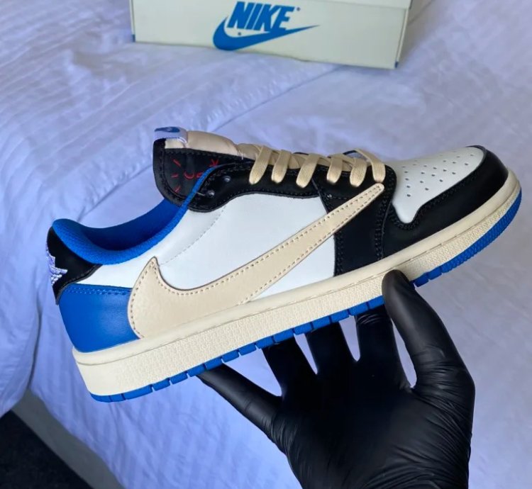 Air Jordan 1 Retro Low Og Sp Fragment X Travis Scott